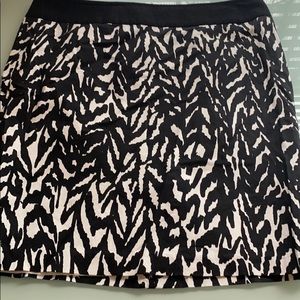 The limited black and white skirt
